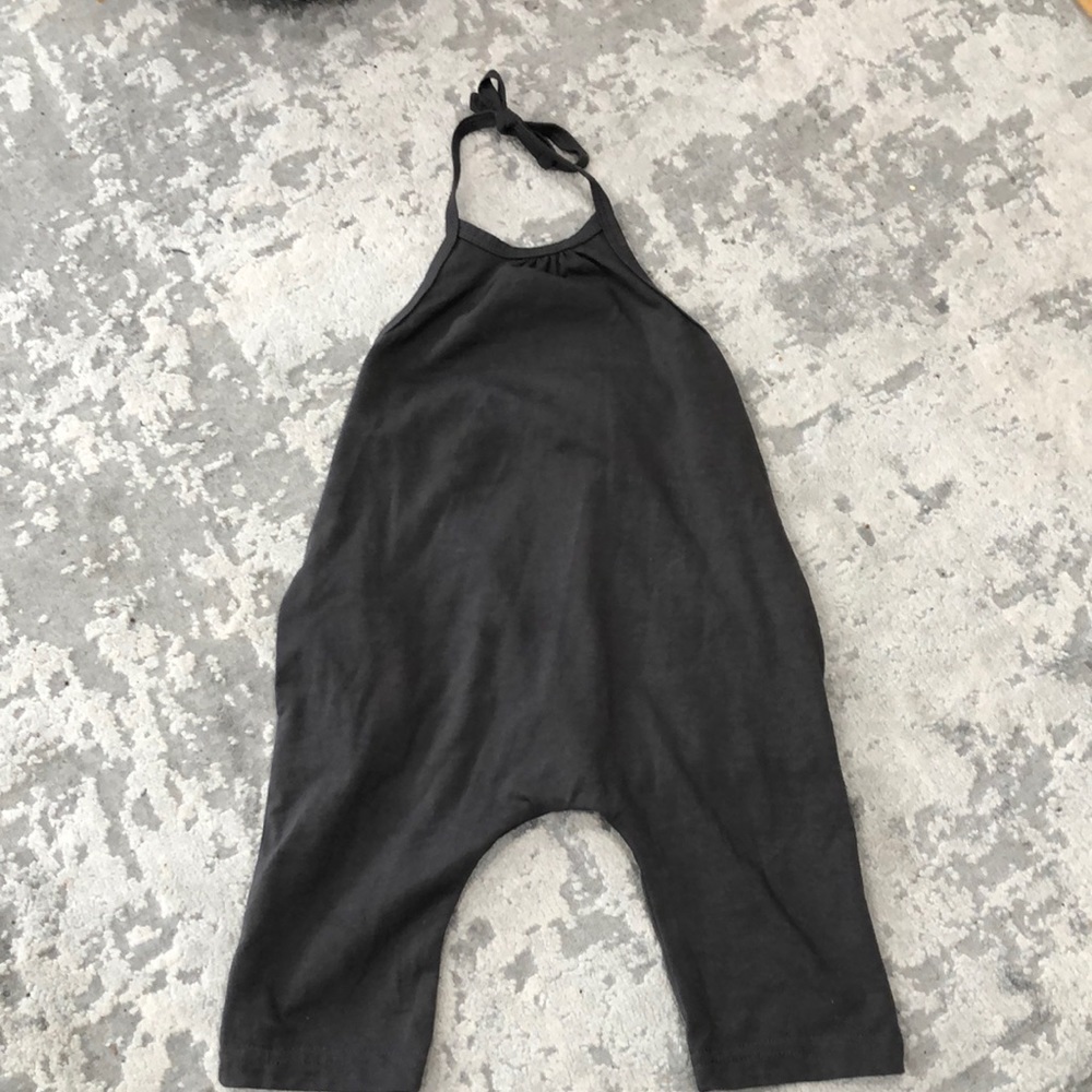 Size 80, 12-24 US super cute romper!